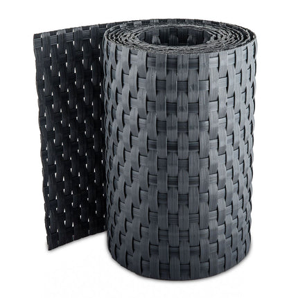 Eine Rolle anthrazitfarbener Rattan-Sichtschutzstreifen